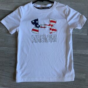 Boys red white and blue under armour logo swim tee. Size small